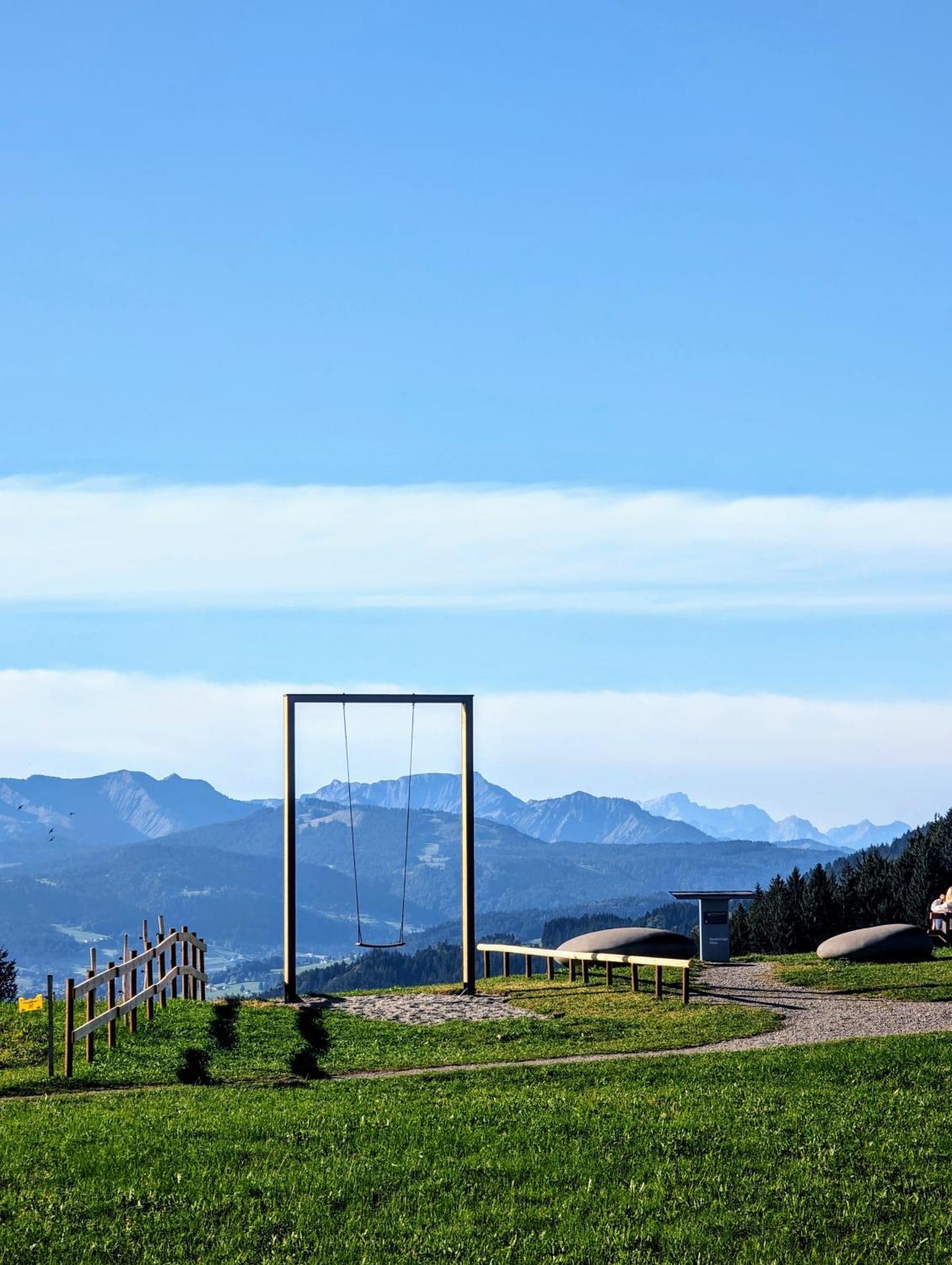 Ferienwohnung Bergpfote - Hund Herzlich Willkommen Scheidegg Bagian luar foto